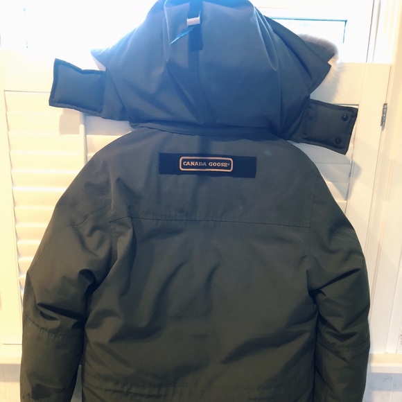 Men’s Canada Goose Banff Parka - Picture 6 of 8